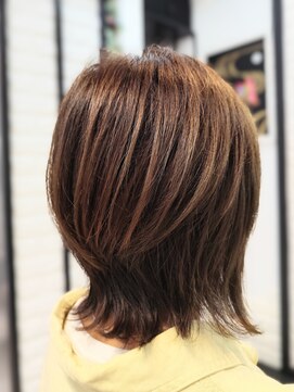 ヘアースタジオ ジェイワン(hair studio J ONE) 30代40代50代ミディアムレイヤー白髪ぼかしブリーチ無し