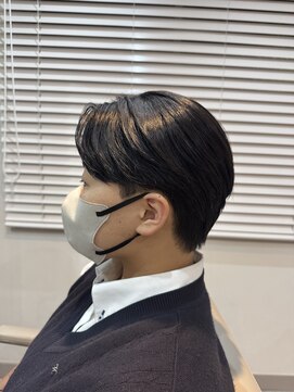 カルム(calmost) 【センターパート× ナチュラルツーブロック】