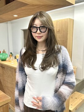 バド(bado) オリーブベージュ/透明感カラー／レイヤーカット／髪質改善/本町