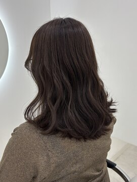 アイニ 天王寺アポロ店(aini) 赤みを抑えながら白髪ぼかすブレンドカラー〈airi〉