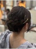 特別な日にぴったりなシニヨンアレンジ