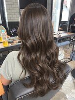 カットワークススリックバイフェローズ(CUT WORKS SLICK by fellows)&nbsp;気になる赤みを抑えて柔らかな透明感カラー