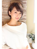 レウナ 外苑前(Reuna)&nbsp;黒髪アッシュ耳にかけても可愛いナチュラルショート