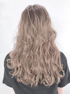 アルバム 新宿(ALBUM SHINJUKU) ハイベージュカラー_ジグザグバングミニマムボブ_ba165021