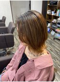 ナチュラル切りっぱなしバレイヤージュ×毛先Cカールで立体感◎