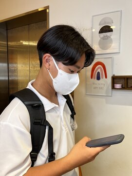 エクリ 麻布十番(equri) ニュアンスセンターパートスタイル