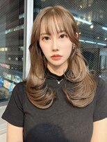 ミョンシル&nbsp;【myonsil 山田】レイヤーカット/ミルクティーグレージュ