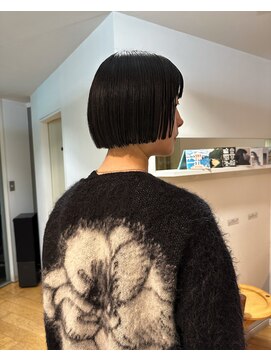 ル サロン LE SALON 前上がりボブ