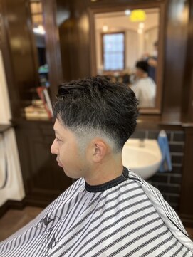 ジールアンドニコ(Zeal & nico.) フェードカット（ローフェード）