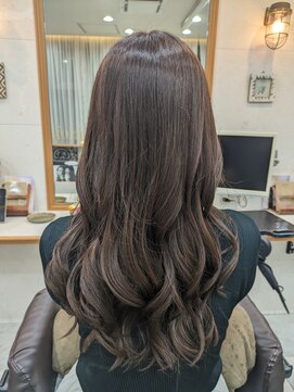 ラフューネ ヨコハマ(Raffune Yokohama) グレージュカラー