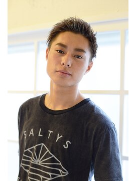 アース 沖縄新都心店(HAIR&MAKE EARTH) クール&ワイルドな刈り上げスタイル【EARTH新都心店】
