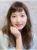ショートバングがポイントナチュラルロング