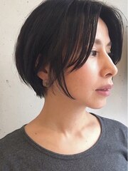 【王道】透明感と女性らしさを引き出す黒髪ショート