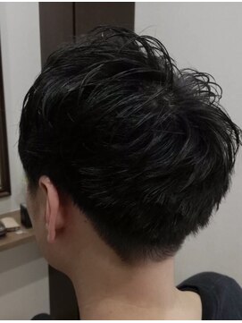 アローナ(Arona) 爽やかツーブロック