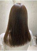 アッシュグレージュ