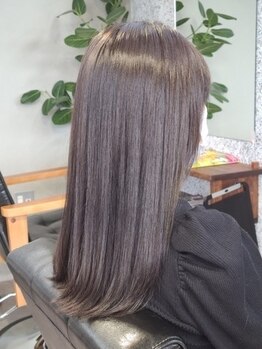 フィーカヘアー(FIKAhair)の写真/【見違える艶、美しき色香】話題の髪質改善/酸熱トリートメントで髪への負担を極限まで減らせます！！