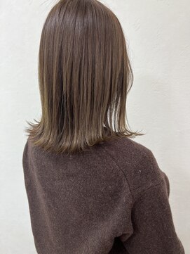 カトレア 海岸通り店 オリーブグレージュ