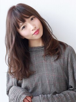 ヘアメイク ミューズ 自由が丘(Hair Make Muse)の写真/【本格的スパ!美しい髪は頭皮から…】頭皮の血行を良くし,髪に潤いとツヤを与えるドライヘッドスパを是非♪