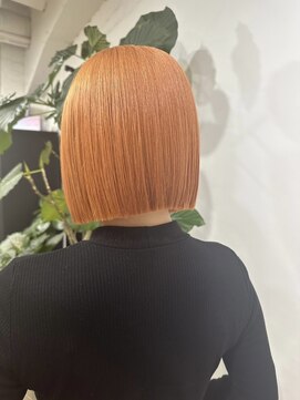 メリー オオサカ(Merly Osaka) パキッとしていない、クリーミーなオレンジ_creamy orange_