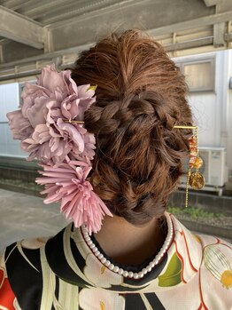 エムスヘアーショップ(M's)の写真/普段のお出かけのカジュアルアレンジから結婚式スタイルまで、一人ひとりに合わせたスタイルをご提案♪