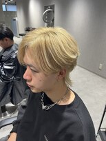 テクト バイアッシュ 吉祥寺店(Tect by Ash) ブリーチ抜きっぱなしブロンドカラーセンターパートミニウルフ