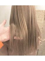 ジーナ(XENA)&nbsp;ミルクティーベージュ