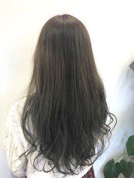 ヘアメイク レクス(hair make Rekus)の写真/クリアな発色で創るあなただけのカラースタイル♪季節や好みに合わせたカラーでもっと可愛くキレイに変身☆