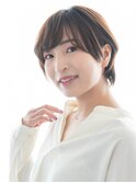 イルミナカラーでアッシュベージュカラー × 大人ショートボブ