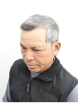 メンズヘアーサロン ツイン 40代50代60代シルバーカット襟足すっきりグレイヘア