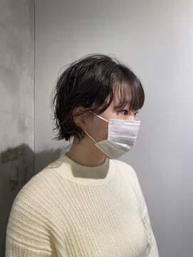 リバレッジ 白金(Leverage) ショートボブパーマヘア