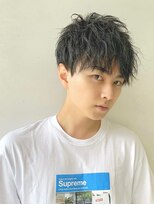 ユーリー(juurii)&nbsp;無造作ツイストスパイラルに刈り上げのツーブロックショート