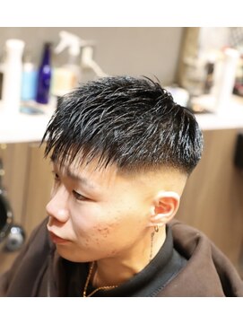 バーバーショップ スバル(BARBERSHOP SUBARU) ＜理容室＞＜バーバー＞２WAYスキンフェードスタイル