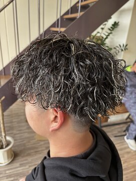 ルーディヘアーブランド(Ludi hair Brand) 縦落ちツイスパ×ハイライト