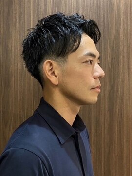 ラックスビー プレミアム 大阪駅前第3ビル店(LUXBE PREMIUM) ビジネス速感ショートアップバングツーブロック刈り上げショート