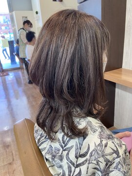 ヴィサージュクルー(VISAGE crew) くびれるレイヤーデザイン!