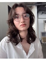 ナヌーク ダイカンヤマ(nanuk daikanyama)&nbsp;くせ毛風パーマ × 透けオリーブグレー