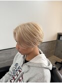 フェザーショート×ホワイトベージュ