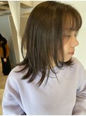 外ハネくびれミディ×シアーブラウン
