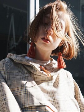 エリマ 調布(elima) ハイトーンベージュブラントボブ