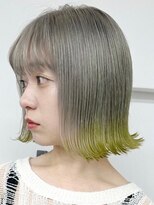 ウィコ 新宿(WICO)&nbsp;ホワイトグレー裾イエロー[新宿駅/大人ガーリー/ダブルカラー]