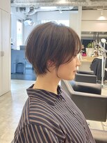 イヴォークトーキョーオーサカ(EVOKE TOKYO osaka)&nbsp;お直しカット 可愛くします！ 丸み可愛いショート 耳かけ