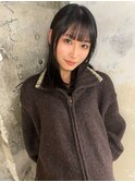 軽めバングヘアー