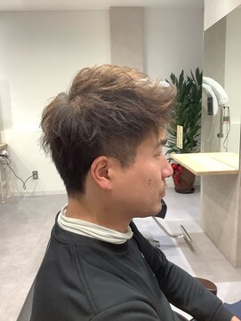 ステアーズ(Stairs) アップバングショート