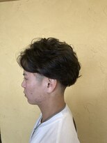 オッジ ヘアー ジャッロ(Oggi Hair giallo)&nbsp;センターパートニュアンスパーマ　4月