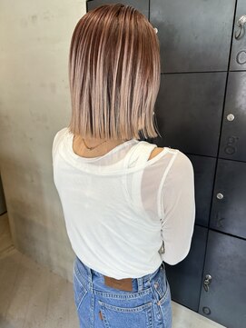 ヘアー アイス ルーチェ(HAIR ICI LUCE) たっぷりハイライト　切りっぱなしボブ　毛先ブリーチ　ミニボブ