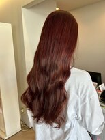 エヌアンドエーコンティ(N&A CONTi)&nbsp;こっくりとした艶めき秋カラー◎ワインレッドウェーブロング