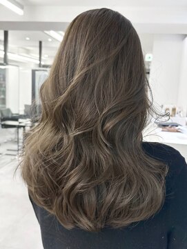 エル バイ アンキシム(elu by AHNKISM) 韓国風レイヤーカット顔まわりくびれオルチャン 心斎橋