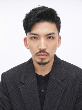 プレミアムバーバー 銀座店(PREMIUM BARBER produce by HIRO GINZA) サイドパート/フェード〈理容室〉
