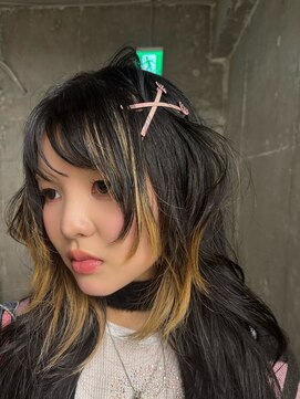 オーン 渋谷(OOn) 顔まわりウルフアレンジ