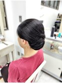 シンプルシニヨンスタイル
